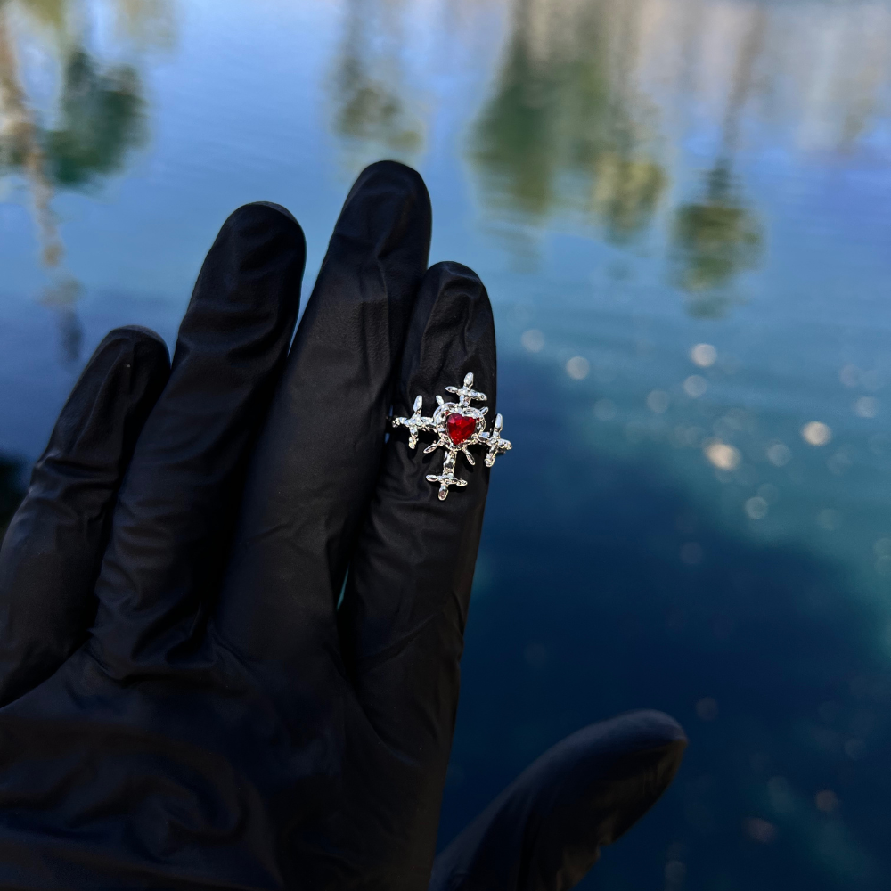 Heart of Thorns Ring